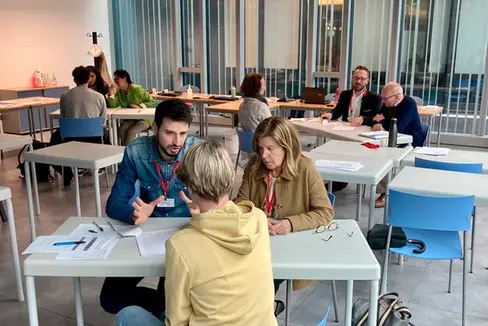 Il 29 maggio torna la “Giornata del bilinguismo”, organizzata dal Servizio esami di bi- e trilinguismo e il Centro multilingue, dedicata alla simulazione della prova orale (Foto: ASP/Ufficio bilinguismo)