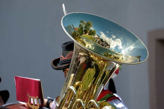 Immagini che abbattono i confini della nostra mente e che mostrano aspetti unici dell'Euregio, raccomanda il presidente dell'Euregio Arno Kompatscher. (Foto dal calendario dell'Euregio 2024: Alessandro Zaccaria)