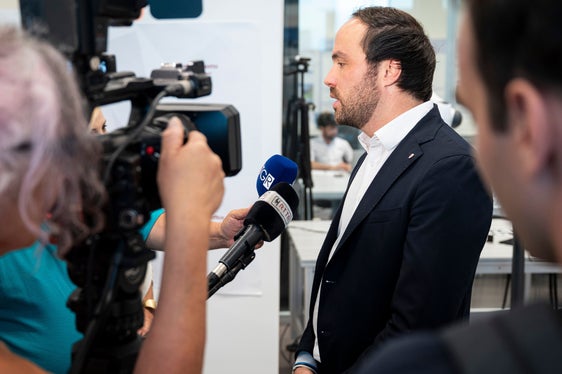 Wir müssen in Kultur und Bildung umso mehr investieren, weil es die Gesellschaft wieder zusammenbringt, sagte Achammer mit Blick auf das Bibliotheken- und Autonomiezentrum, das für Landesrat Philipp Achammer zu einem neuen Symbol des Zusammenlebens der Sprachgruppen werden könne. (Foto: LPA/Fabio Brucculeri)