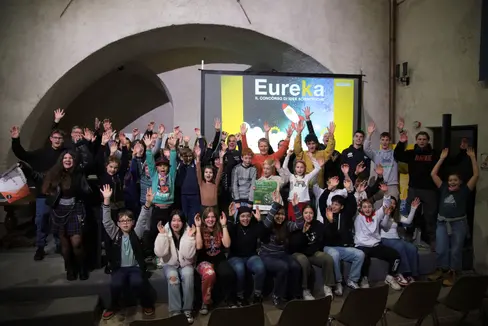 I vincitori del concorso Eureka. Interesse crescente da parte dei giovani e delle famiglie per le scienze in Alto Adige, oltre 3.300 le persone che in 4 giorni hanno partecipato al festival Le Mille e una Scienza (Foto: ASP/Ufficio politiche giovanili)