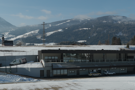 Il policlinico di Rasun di Sotto è stato allestito secondo le specifiche del Comitato Olimpico Internazionale e comprende moderne sale di trattamento, un'area di monitoraggio e strutture per la fisioterapia. (Foto: USP/Rupert Zöschg)