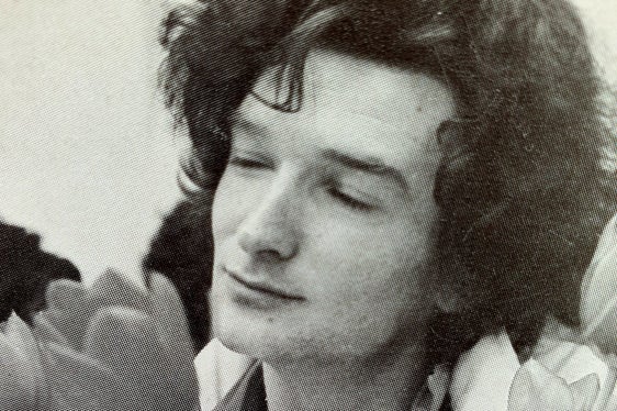 Matthias Schönweger sperimenterà il linguaggio in Gebucht. Teil 1: Reise auch ein Tunwort. Teil 2: Reise auch ein Imperativ. Ein Drehbuch, cercando di cogliere il mondo nel suo insieme (Foto: Teßmann)