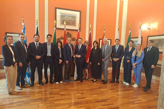 Der Arge-Alp-Lenkungsausschuss tage am 9. Mai in Riva del Garda. (Foto: Ufficio Stampa Provincia autonoma di Trento)