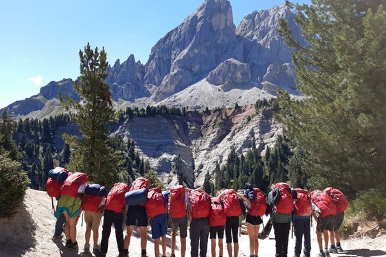 Per due giorni ragazze e ragazzi hanno potuto immergersi nella natura vivendo da vicino l'esperienza della montagna