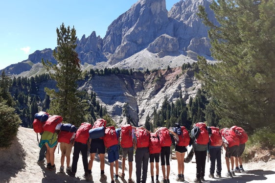 Per due giorni ragazze e ragazzi hanno potuto immergersi nella natura vivendo da vicino l'esperienza della montagna