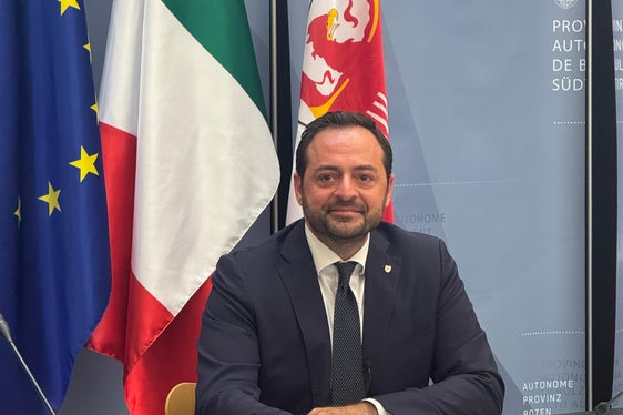 Il vicepresidente della Provincia Marco Galateo: Ci siamo concentrati sulla formazione e aggiornamento del personale docente, sul potenziamento di alcuni aspetti fondamentali della didattica, nonché sull'arricchimento della vita culturale dei ragazzi. (Foto: USP/assessorato provinciale all'Istruzione/Martin Boschetti)