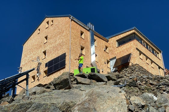 Die Fassaden des Becherhauses wurden vollständig erneuert. (Foto: LPA/Trenkwalder)