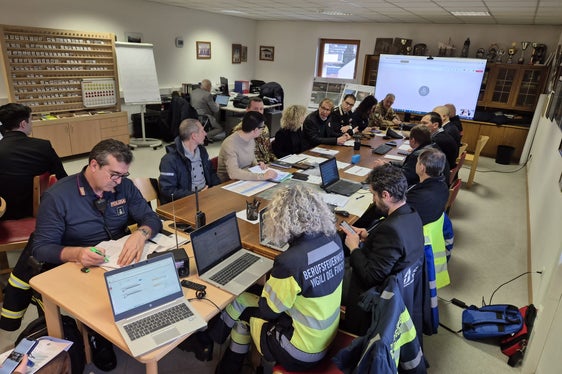 Il 16 febbraio, a partire dalle 7.30, si è riunito il centro di coordinamento presso la sede dei Vigili del Fuoco volontari di Bressanone. (Foto: USP/Agenzia per la Protezione Civile/Andreas Simmerle)