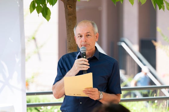 Garantire le risorse finanziarie è un obiettivo importante, perché servizi sociali funzionanti contribuiscono in modo significativo al funzionamento della società, ha sottolineato Wolfgang Obwexer, presidente dellla Federazione per il Sociale e la Sanità. (Foto: ASP/Manuela Tessaro)