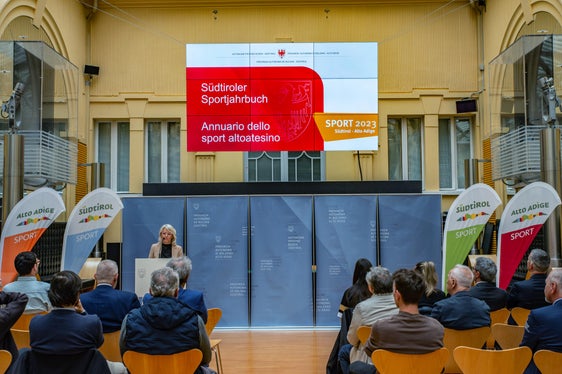 Gabriella Filippi dell'Ufficio Sport ha presentato alcuni dei contenuti del nuovo Annuario dello sport. (Foto: ASP/Greta Stuefer)