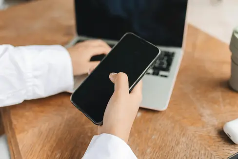 Warnung vor Datenklau: Derzeit kursieren betrügerische E-Mails zum Elektronischen Gesundheitsakte EGA. Das Gesundheitsressort rät, keine Links anzuklicken, keine Daten einzugeben und verdächtige Nachrichten am besten sofort zu löschen. (Foto: LPA/Pexels. Das Foto darf nur in Zusammenhang mit dieser Pressemitteilung verwendet werden.)