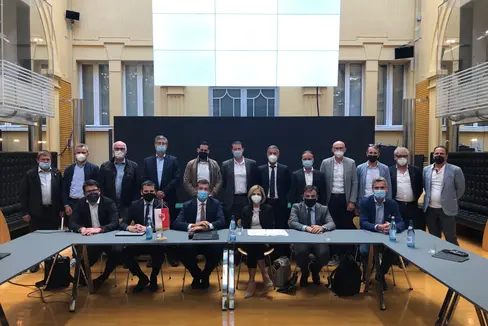 Arbeitstreffen in Bozen zur Besprechung des Bauprojektes der Zulaufstrecke des Brennerbasistunnel zwischen Waidbruck und Franzensfeste mit Vertretern von Land Südtirol, RFI, Beobachtungsstelle sowie der betroffenen Gemeinden (Foto: LPA/Benedikt Werth)