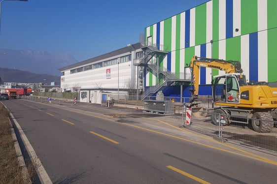 Um während der Arbeiten in der Einsteinstraße eine Alternativroute zur Verfügung zu stellen, wird der Urban Pass bis zur Ausfahrt Neumarkt-Auer-Tramin ausgedehnt. (Foto: LPA/Ressort für Infrastrukturen und Mobilität)
