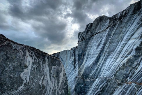 Il Consiglio provinciale ha approvato nella seduta del 3 luglio l'articolo 24 della Legge Omnibus, che introduce alcune modifiche alla legge provinciale sulla disciplina della coltivazione di sostanze minerali. (Foto: Pexels. La foto può essere utilizzata per la pubblicazione di questo comunicato stampa)