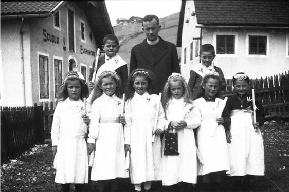 L'edificio scolastico ora sotto tutela contribuisce a rappresentare il quadro storico paesano e a raccontare alle future generazioni la storia del paese e della formazione scolastica in loco. (Foto: ASP/Soprintendenza ai beni culturali)