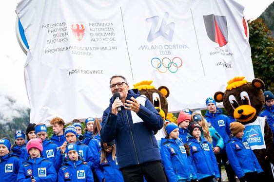 Die Olympischen Spiele seien mit Freude und Verantwortung verbunden, hob Landeshauptmann Arno Kompatscher hervor. (Foto: LPA/Fabio Brucculeri)
