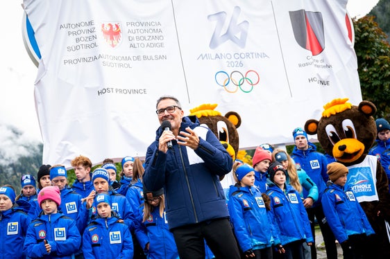 Die Olympischen Spiele seien mit Freude und Verantwortung verbunden, hob Landeshauptmann Arno Kompatscher hervor. (Foto: LPA/Fabio Brucculeri)