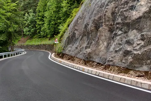 Sono terminati i lavori su un tratto di circa un chilometro della strada provinciale 132 San Valentino in Campo-Nova Levante. (Foto: ASP/Ufficio tecnico strade centro-sud)