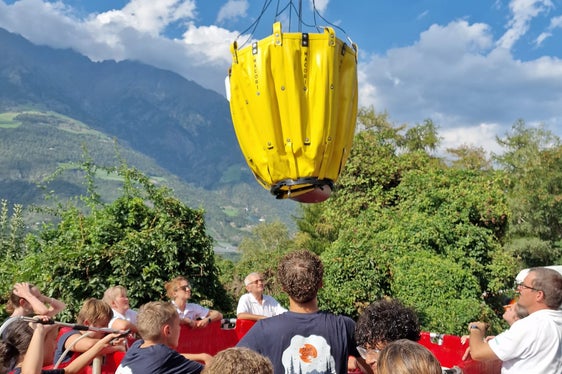 I vigili del fuoco professionisti hanno illustrato alcune esperienze pratiche durante la settimana informativa. (Foto: USP/Vigili del fuoco Corpo permanente di Bolzano)