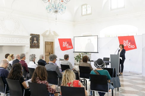 Im Bereich der Landschaftspflege wurden die Förderkriterien überarbeitet, um weiterhin jene unterstützen zu können, die freiwillig in die Erhaltung und Verbesserung des traditionellen Landschaftsbildes in Südtirol investieren, führte Landesrätin Hochgruber Kuenzer aus. (Foto: LPA/Tiberio Sorvillo)