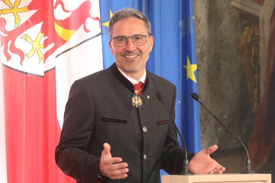 Südtirols Landeshauptmann Arno Kompatscher: Durch ihren Einsatz für ihre Mitmenschen haben alle geehrten Persönlichkeiten Spuren in der Gesellschaft hinterlassen. (Foto: Land Tirol/Frischauf Bild)