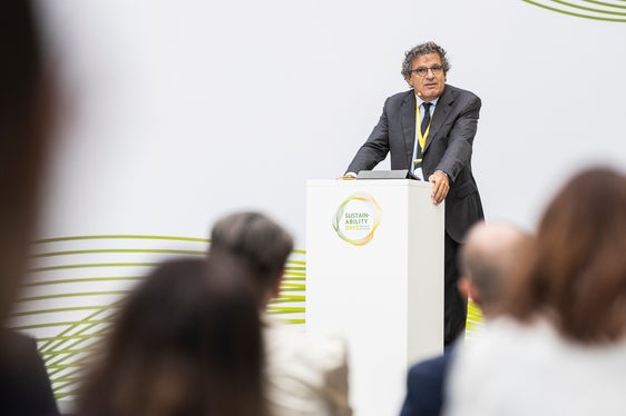 Die einzige Möglichkeit, Nachhaltigkeit zu gewährleisten, besteht darin, unser Wirtschaftsmodell zu ändern, sagte Professor Marco Frey, Vorsitzender des Advisory Board der Sustainability Days 2022. (Foto: LPA/Tiberio Sorvillo)