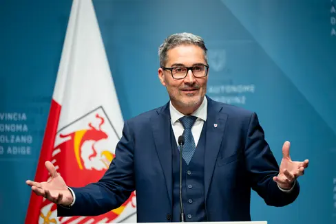 Il 21 gennaio, la Giunta provinciale ha approvato lo stanziamento di 12,5 milioni di euro per i lavori di ristrutturazione e ampliamento della Cësa di Ladins e del Museum Gherdëina, ha riferito il presidente Arno Kompatscher dopo la seduta di Giunta (Foto: USP/Fabio Brucculeri)