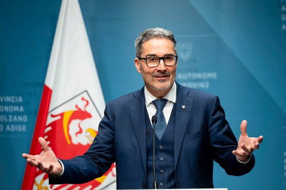 Am 21. Jänner hat die Landesregierung die Bereitstellung von 12,5 Millionen Euro für die Sanierungs- und Erweiterungsarbeiten der Cësa di Ladins und des Museum Gherdëina genehmigt, berichtete Landeshauptmann Arno Kompatscher nach der Sitzung der Landesregierung. (Foto: LPA/Fabio Brucculeri)