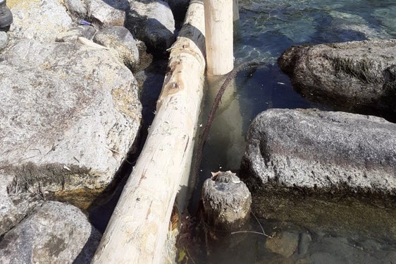 L'Ufficio sistemazione dei bacini montani Ovest ha effettuato vari lavori di manutenzione lungo il corso del Passirio. Nella foto un intervento nei pressi del Ponte del Teatro a Merano (Foto: ASP/Ufficio sistemazione dei bacini montani Ovest)