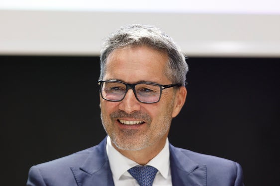 Landeshauptmann Arno Kompatscher betonte die Bedeutung der mit der Finanzpolizei unterzeichneten Vereinbarung. (Foto: LPA/Tiberio Sorvillo)