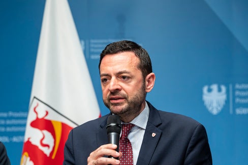 Landesrat Marco Galateo wird am 3. August im Kultur- und Bildungszentrum Terraferma in Bozen die Schwerpunkte seiner bisherigen Amtszeit sowie die Ziele für die zweite Hälfte der Legislaturperiode vorstellen. (Foto: LPA/Fabio Brucculeri)