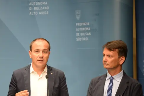 L’assessore alla scuola italiana, Giuliano Vettorato, e il sovrintendente, Vincenzo Gullotta (Foto: ASP)