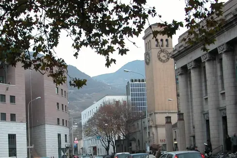 Cambio al vertice della Ripartizione Edilizia e servizio tecnico, la cui direzione, dal 1° settembre, verrà assunta da Marco Springhetti. Il 56enne ingegnere ambientale, dal 2008 ad oggi, ha diretto l'Ufficio Infrastrutture. (Foto: ASP)