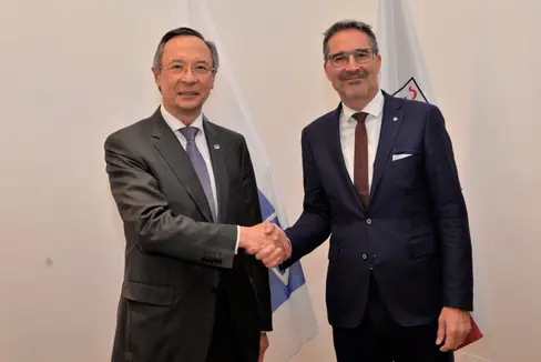 L'Alto Commissario dell'OSCE per le Minoranze Nazionali, Kairat Abdrakhmanov, ed il presidente della Provincia, Arno Kompatscher (Foto: ASP/Guido Steinegger)