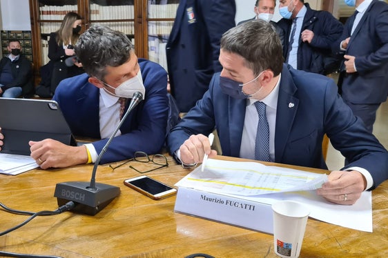 Südtirols Landeshauptmannstellvertreter Alfreider und der Trentiner Landeshauptmann Fugatti (Foto: LPA/Davide Cordua)