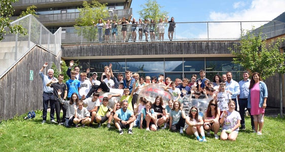 Spaß und Action für 60 junge TeilnehmerInnen aus Tirol, Südtirol und Trentino stehen beim EuregioSportCamp 2024 im Mittelpunkt. (Foto: Land Tirol/Hörmann)