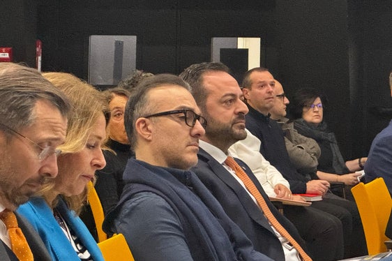 Il vicepresidente Marco Galateo (nella foto il quarto da sinistra): In provincia di Bolzano la nostra realtà trilingue ci pone di fronte a sfide uniche. (Foto: USP/Luca Vaccarino)