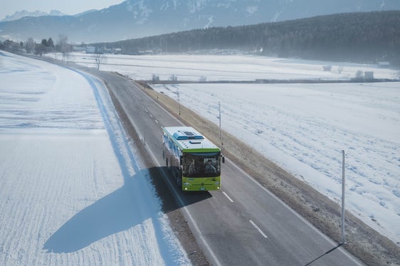 Le modifiche agli orari del trasporto su gomma in Val Pusteria in vigore dal 15 dicembre riguardano in particolare le linee 441, 451, 454 e le nuove linee distinte 464/469. (Foto: Kronplatz Mobility/Georg Comis)