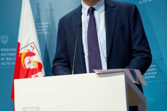 Il direttore del Centro di Coordinamento RAEE Fabrizio Longoni ha posto in evidenza il modello virtuoso di Vipiteno: Da questo dato emerge quanto sia importante raccogliere e incrementare i quantitativi complessivi, ma anche approfondire la conoscenza degli obblighi e dei diritti che si trasformano in un consistente contributo economico (Foto: ASP/Fabio Brucculeri)