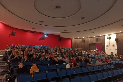 Durante la cerimonia di chiusura tenutasi a Merano il 29 aprile sono state premiate le tre idee ludiche più convincenti. (Foto: USP/Christian Blaas)