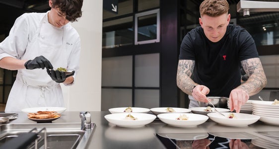 “Euregio in tavola” vuole portare l'arte culinaria sotto i riflettori, mostrarne l'importanza nei tre territori dell'Euregio e rafforzare la collaborazione tra le Associazioni di cuochi. (Foto: USP/Bernhard Aichner)