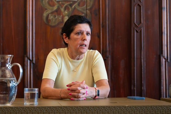 La vicesindaca di Varna Margareth Mair Engl erklärte: “Abbiamo la grande fortuna di poter rifornire i Comuni di Varna e Bressanone con acqua potabile di alta qualità proveniente dalle sorgenti della Val di Scaleres. È quindi ancora più importante che la portata delle sorgenti non venga compromessa dai lavori di costruzione sotterranei”. (Foto: USP/Greta Stuefer)