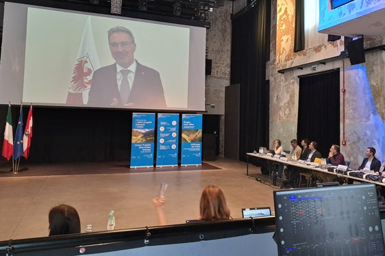 L'inaugurazione dei lavori da parte del presidente Arno Kompatscher (Foto: ASP/Anna Segatini)