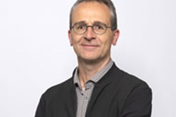 Novità per quanto concerne la Direzione servizi trasversali, che raccoglie al suo interno l'Ufficio Organizzazione, l'Economato, l'Istituto provinciale di Statistica (ASTAT) e l'Ufficio Sviluppo personale. La struttura organizzativa, per la prima volta, avrà una direzione, che verrà affidata a Peter Kinzner. (Foto: ASP)