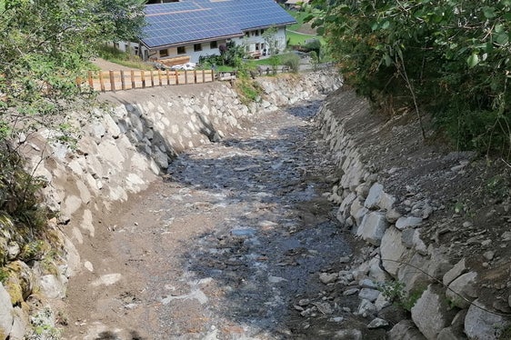 Die Wildbachverbauung hat die Ufermauern im Kerschbaumerbach in Ratschings neu aufgebaut. (Foto: LPA/Landesamt für Wildbach- und Lawinenverbauung Nord in der Agentur für Bevölkerungsschutz)