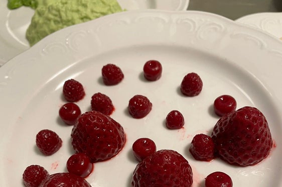 Auch Himbeeren wurden nachgebaut. (Foto: LPA/LBS Savoy/Hannes Rainer)