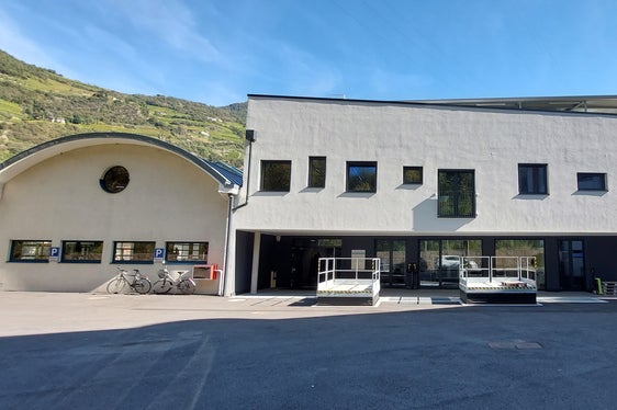 Das neue Geotechniklabor des Landesamtes für Geologie und Baustoffprüfung in Kardaun prüft Materialien und sorgt damit für Qualität, Sicherheit und nachhaltige Lösungen im Straßenbausektor des Landes. (Foto: LPA/Igor Cocca)