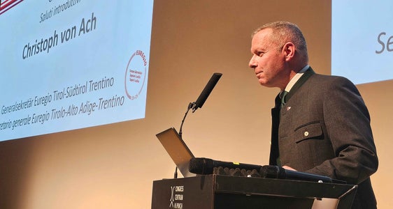 Euregio-Generalsekretär Christoph von Ach: Mit Fit4Co entstehen Grenzen überwindende Projekte mit konkretem Mehrwert für die Verwaltungen und die Bevölkerung. (Foto: Euregio)