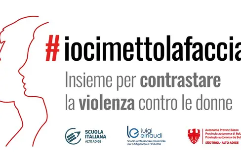 Flyer der Initiative #iocimettolafaccia – eine Fotoausstellung, die auf Gewalt gegen Frauen aufmerksam macht und an der verschiedene Persönlichkeiten aus der italienischsprachigen Schulwelt teilgenommen haben. (Quelle: Landesberufsschule Einaudi)
