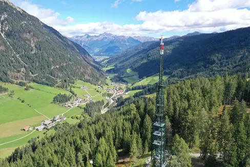 Die RAS betreibt derzeit über 120 Sendestandorte mit rund 1000 Sende- und Richtfunkgeräten. Im Bild der Senderstandort Ratschings (Foto: RAS)